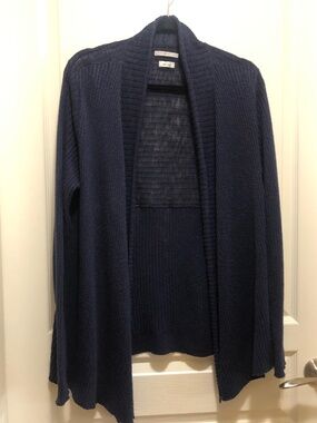 Van Heusen women’s large cardigan navy blue long sleeve 56% ramie 44% cotton